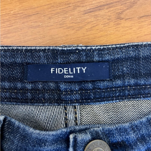 Fidelity Stevie Jeans in size 26 - Picture 4 of 7